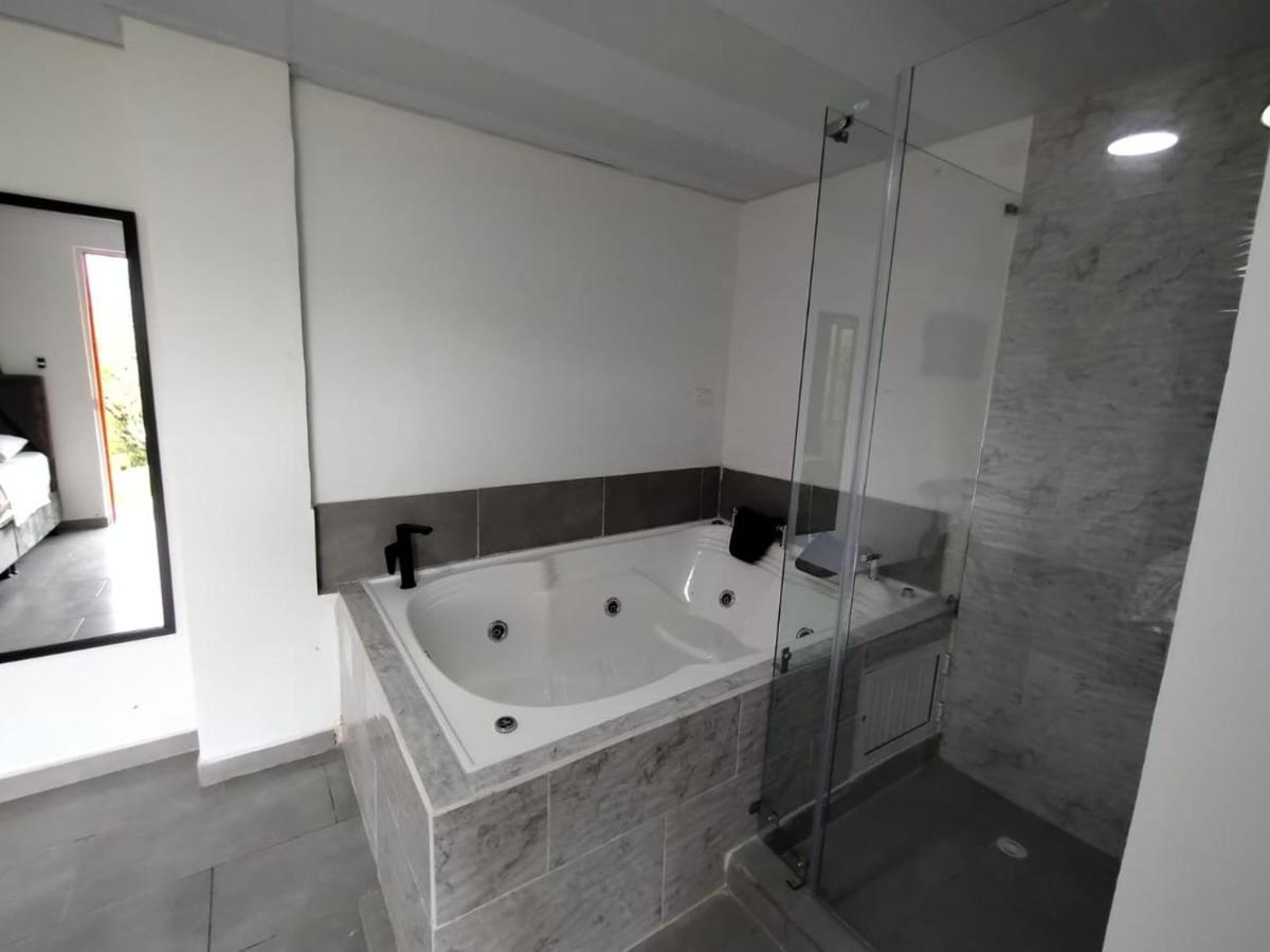 Finca Hotel La Fragata Санта Роса де Кабал Екстериор снимка